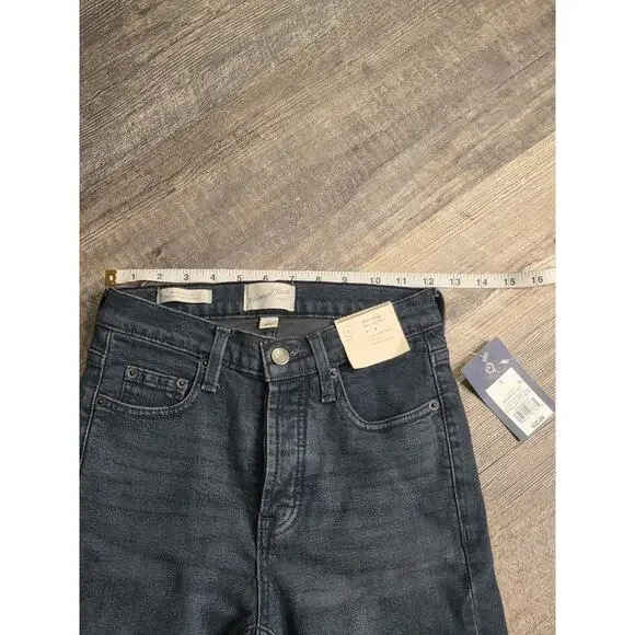 NWT Women's Universal Thread Size 2 Mid Rise 80's Slim Fit Comfort Stretch Jeans - Picture 2 of 7
